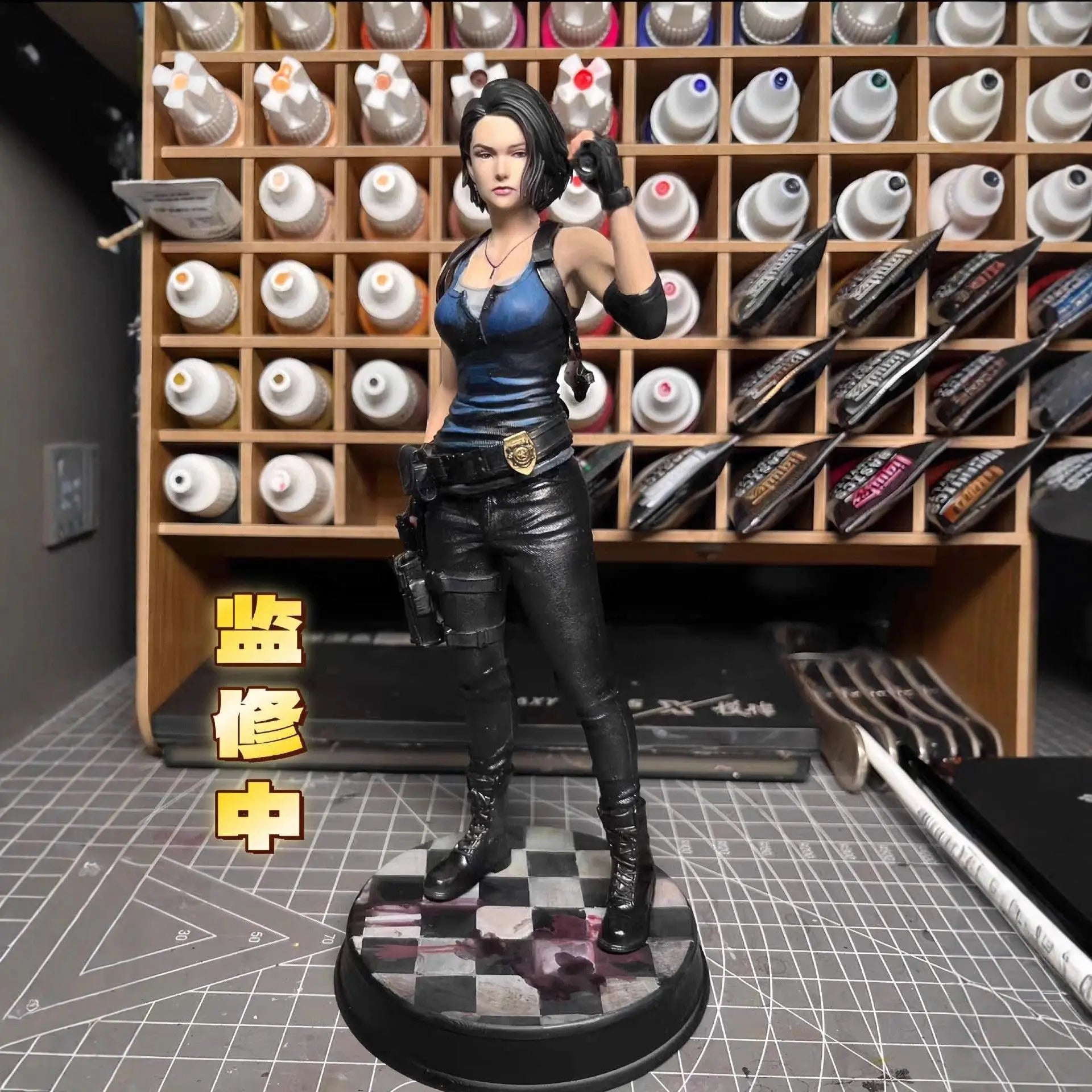 Jill Valentine & Leon Kennedy Figures | Resident Evil Statue Collectible Figures - The Eezee Shop