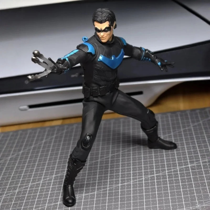 Nightwing 1/12 Action Figure | Fabric Costume 6" Collectible Collectible Figures - The Eezee Shop