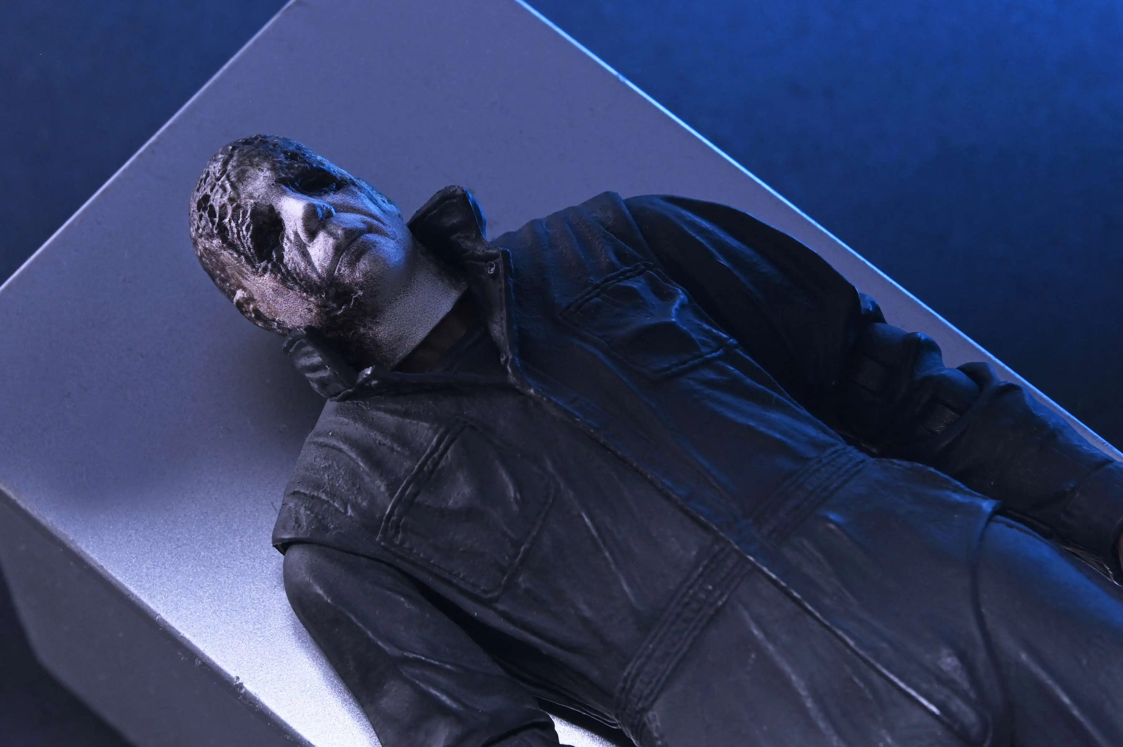 Michael Myers Ultimate Action Figure | 18cm Halloween Resurrection Collectible Figures - The Eezee Shop