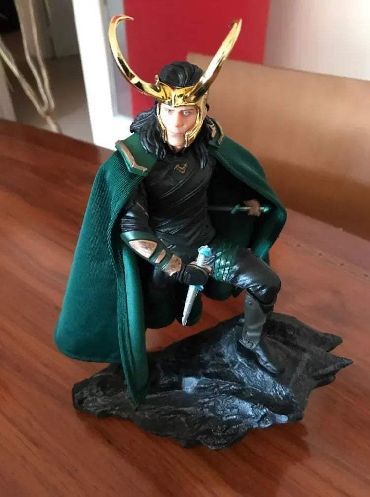 Loki 25cm PVC Statue | Limited Edition Superhero Collectible Collectible Figures - The Eezee Shop