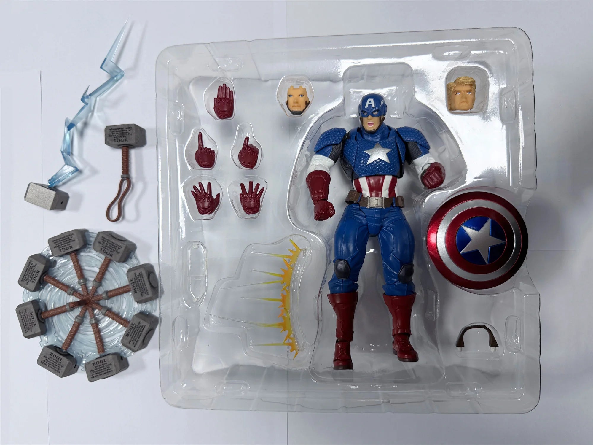 Captain America Poseable Figure | Steve Rogers Collectible Collectible Figures - The Eezee Shop