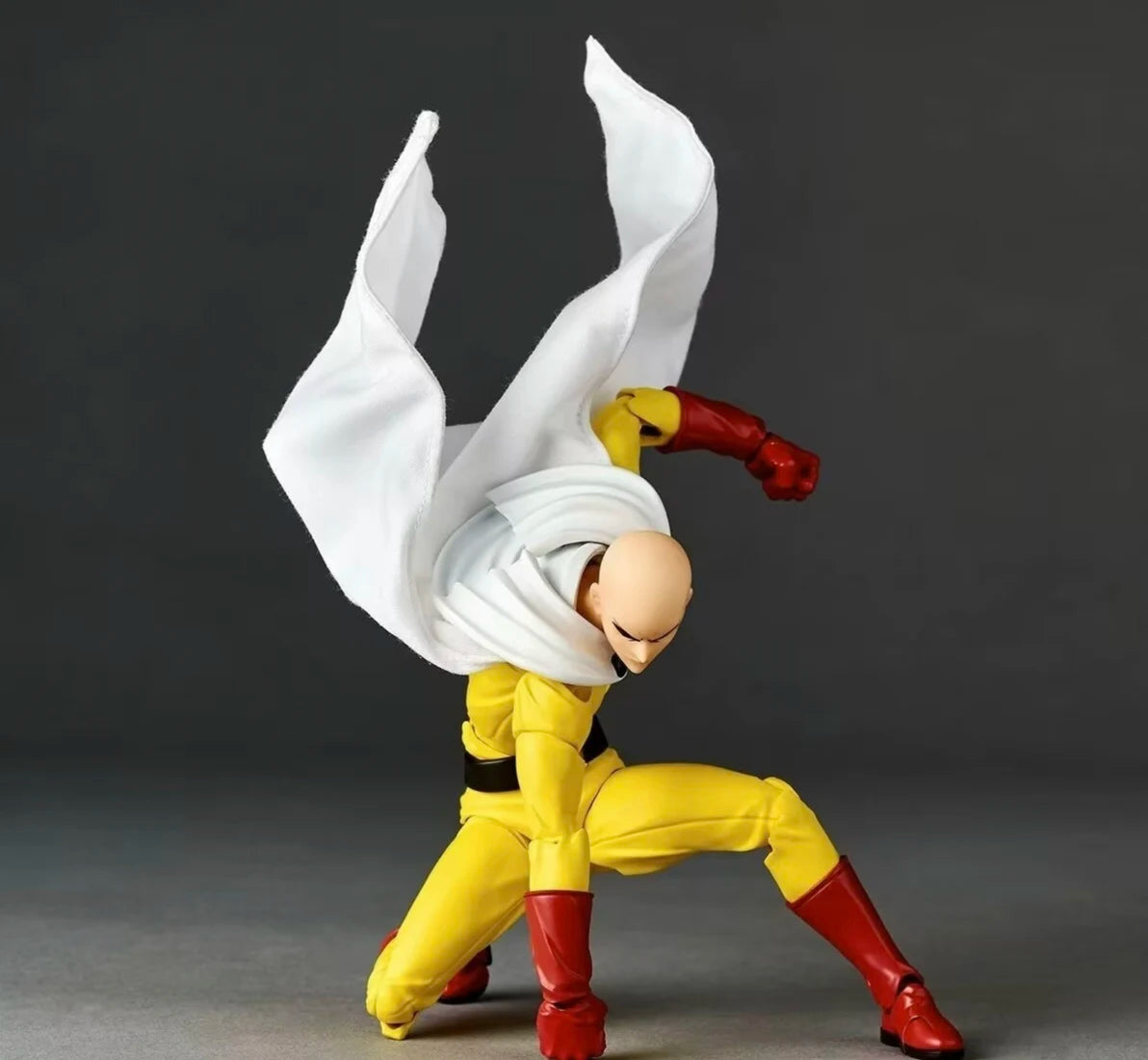 Saitama Articulated Action Figure | One Punch Man Collectible Collectible Figures - The Eezee Shop