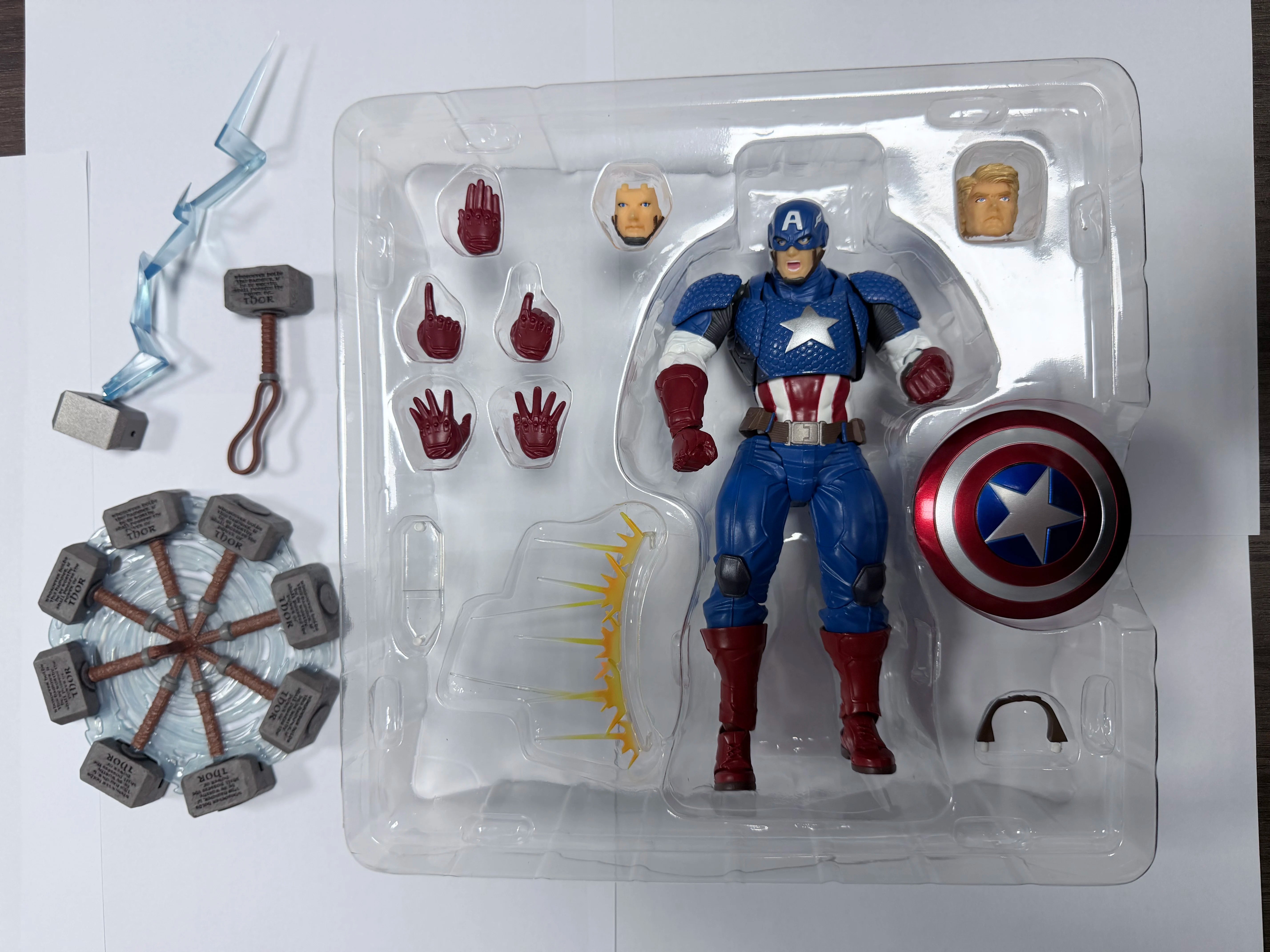 Captain America Poseable Figure | Steve Rogers Collectible Collectible Figures - The Eezee Shop