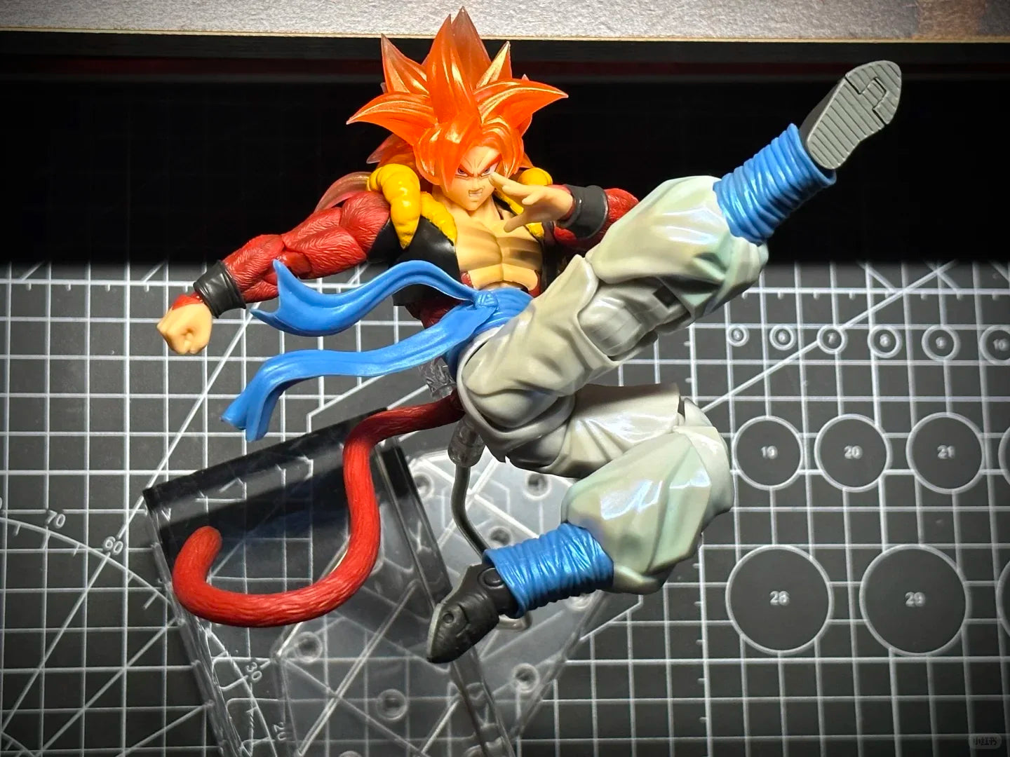 Gogeta Super Saiyan 4 Figure | Dragon Ball GT Statue Collectible Figures - The Eezee Shop